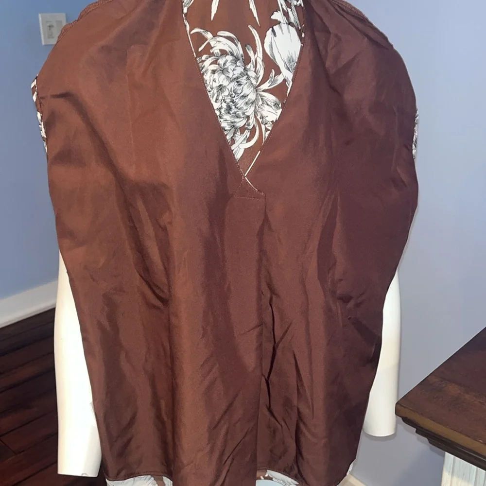 Tops - Picture 4 of 4